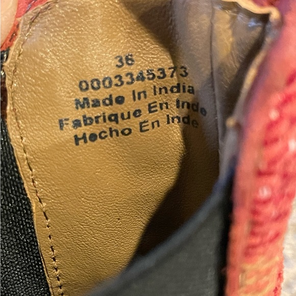 ❤️🥾Free People Textile Atlas Chelsea Boot In Burgundy Kilim size 6 EU 36❤️🥾 - Picture 8 of 10